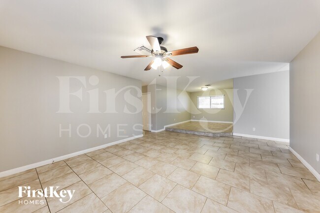 5314 W Altadena Ave Glendale, AZ 85304 photo 4