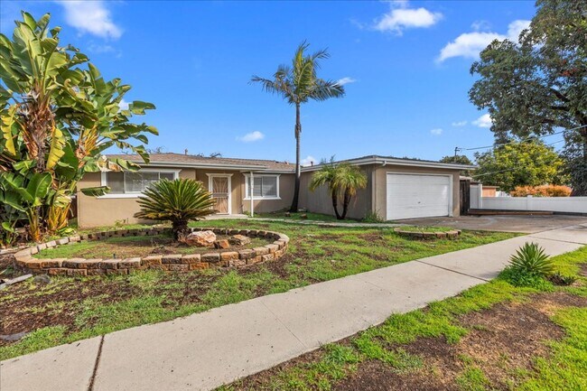 6910 Eberhart St San Diego, CA 92115 photo 3