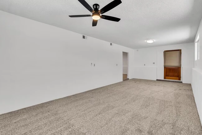 4743 Choctaw Dr San Diego, CA 92115 photo 2