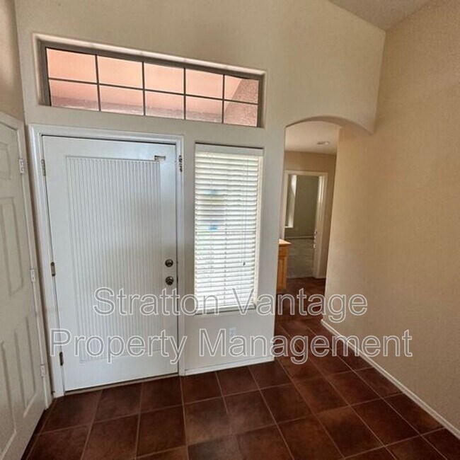 11613 S 174th Ave Goodyear, AZ 85338 photo 4
