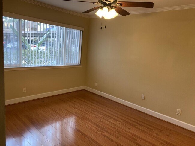 8650 Via Mallorca San Diego, CA 92037 photo 5