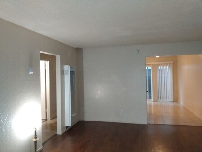 1107 W 4th St Antioch, CA 94509 photo 4