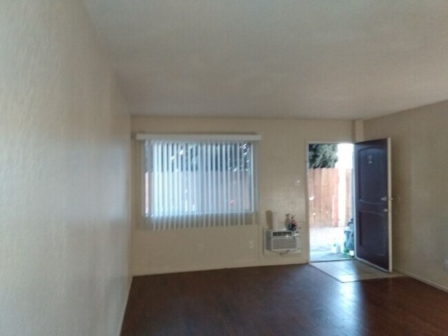 1107 W 4th St Antioch, CA 94509 photo 5