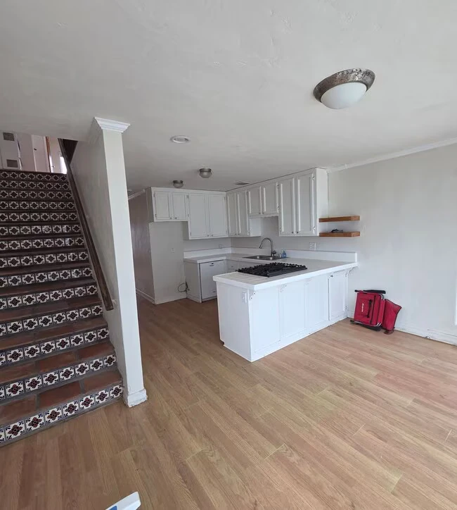 650 Ocean Ln Imperial Beach, CA 91932 photo 4