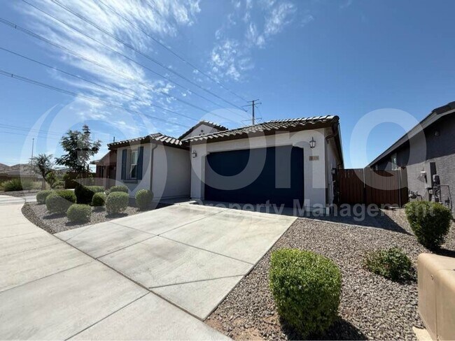 3119 W Via Dona Rd Phoenix, AZ 85083 photo 3