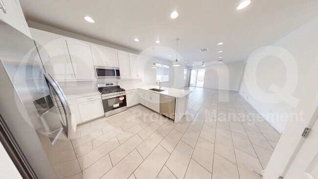 3119 W Via Dona Rd Phoenix, AZ 85083 photo 5