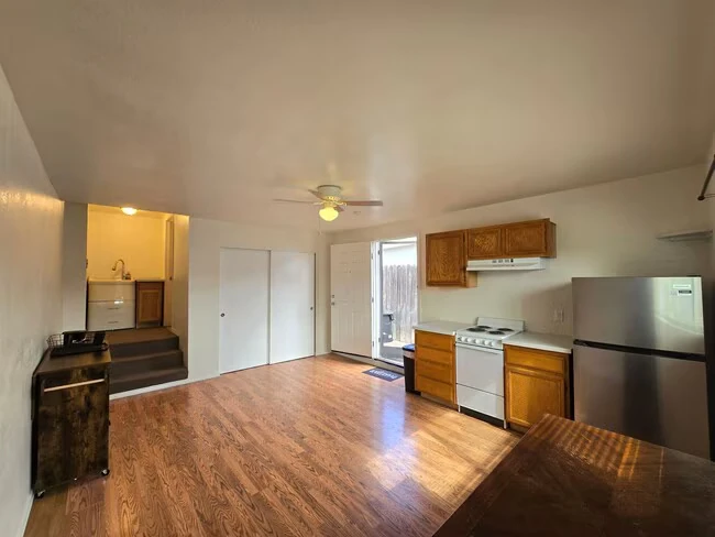 562 Jefferson Ave Chula Vista, CA 91910 photo 2
