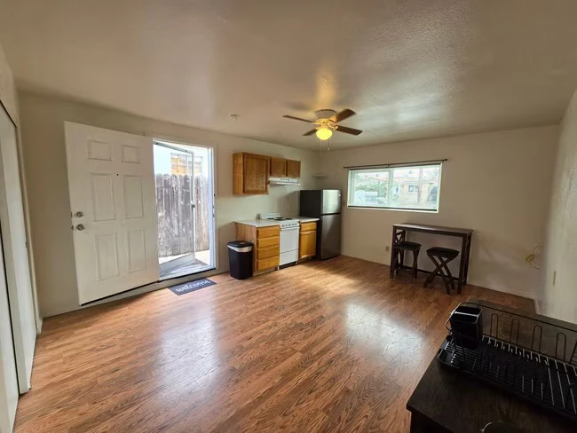 562 Jefferson Ave Chula Vista, CA 91910