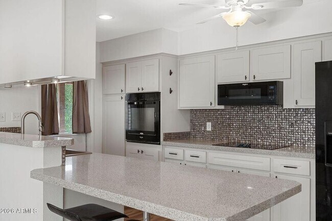 2137 E Apollo Ave Tempe, AZ 85283 photo 4
