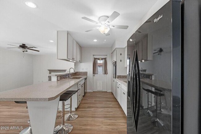 2137 E Apollo Ave Tempe, AZ 85283 photo 5