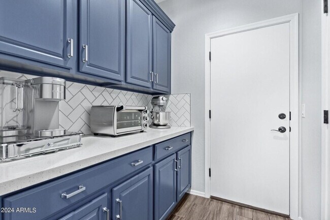 26880 N 99th Dr Peoria, AZ 85383 photo 4