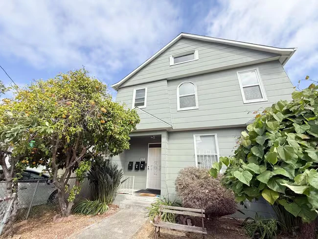 2308-2310 26th Ave. photo 2