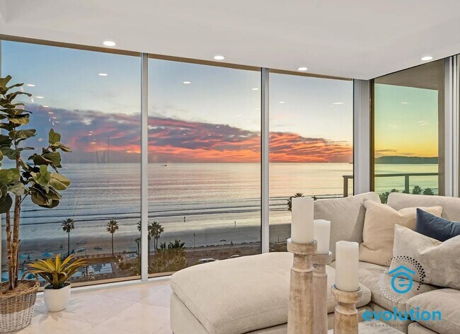 1810 Avenida Del Mundo Coronado, CA 92118 photo 4