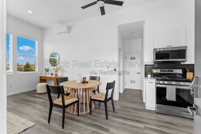 5256 Adams Ave San Diego, CA 92115 photo 4