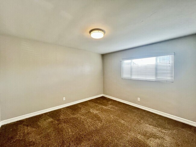 4241 Euclid Ave San Diego, CA 92115 photo 4