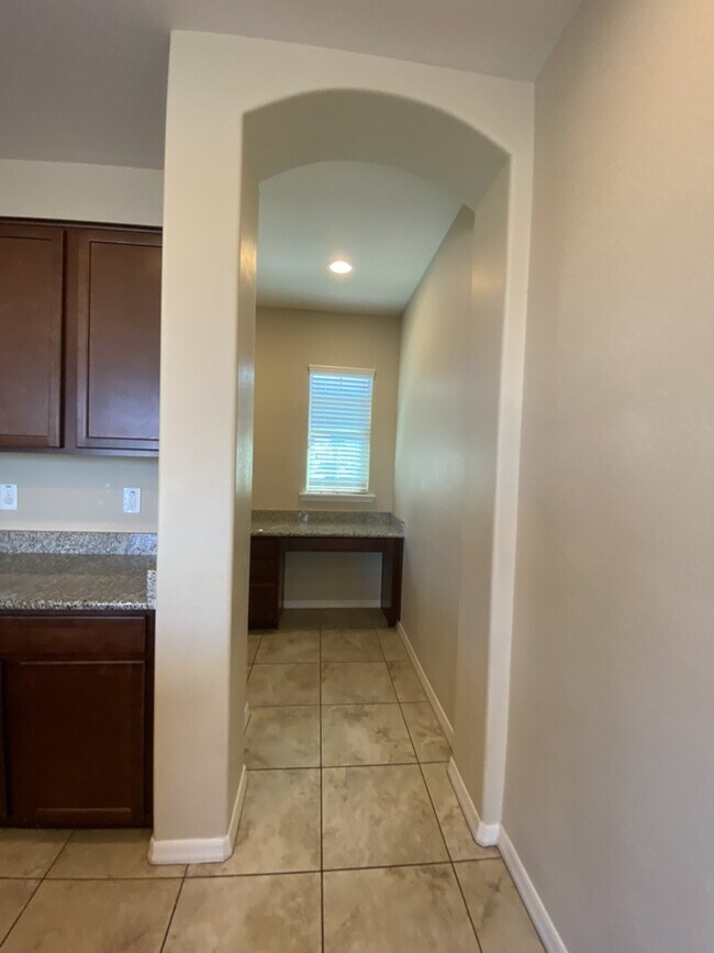 3726 E Angstead Dr Gilbert, AZ 85296 photo 4