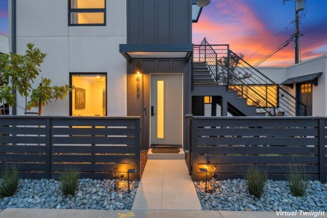 424 Arbor Dr San Diego, CA 92103