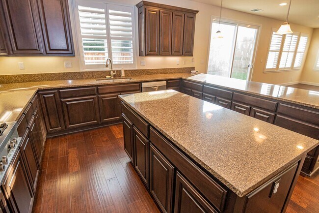 2744 Valley Oak Pl San Jose, CA 95135 photo 3