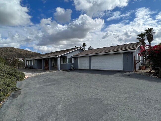 11362 Pala Loma Dr Valley Center, CA 92082