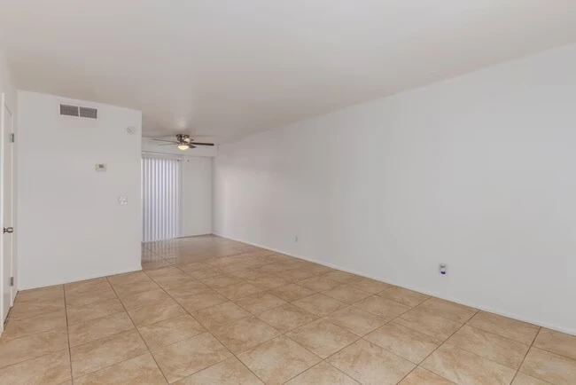 6038 W Oregon Ave Glendale, AZ 85301 photo 5