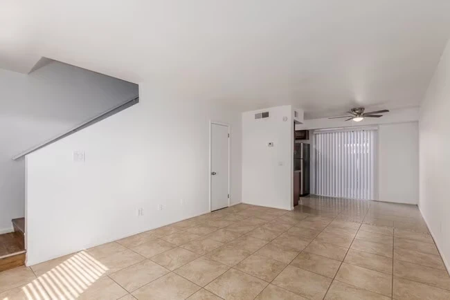 6038 W Oregon Ave Glendale, AZ 85301 photo 4