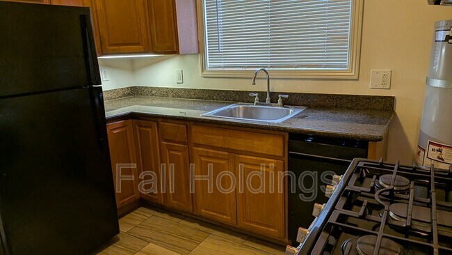 1438 Alcatraz Ave Berkeley, CA 94702 photo 5