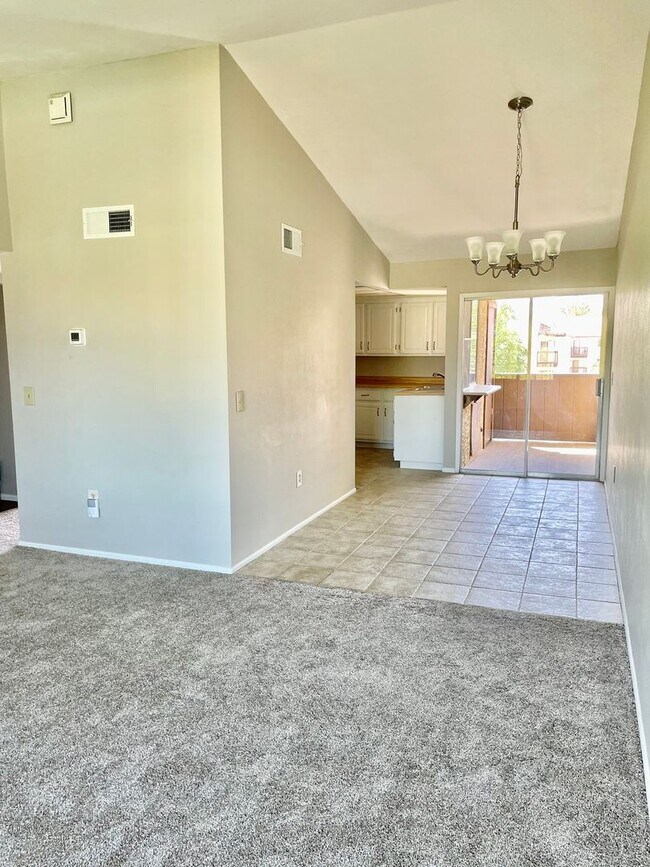 461 W Holmes Ave Mesa, AZ 85210 photo 5
