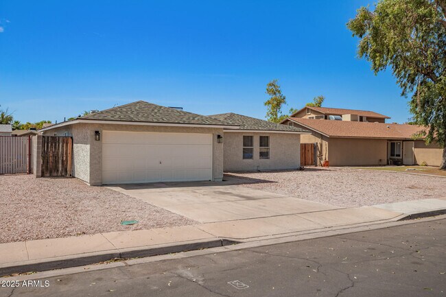 155 W Hunter St Mesa, AZ 85201 photo 4