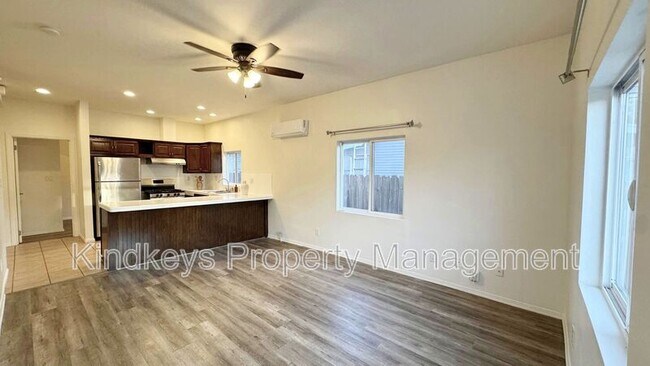 4674 Iowa St San Diego, CA 92116 photo 3