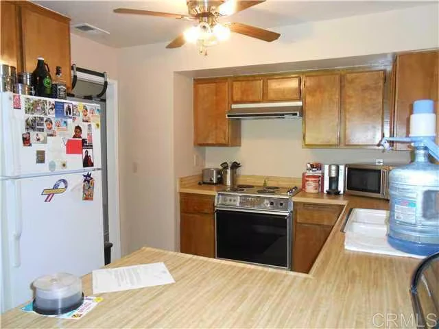 2532 Crosshaven Ln San Diego, CA 92139 photo 4