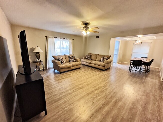 2444 N 62nd St Mesa, AZ 85215 photo 5