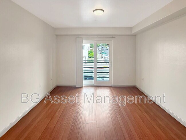 1459 MacArthur Blvd Oakland, CA 94602 photo 5