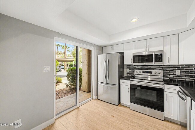 9465 N 92nd St Scottsdale, AZ 85258 photo 3