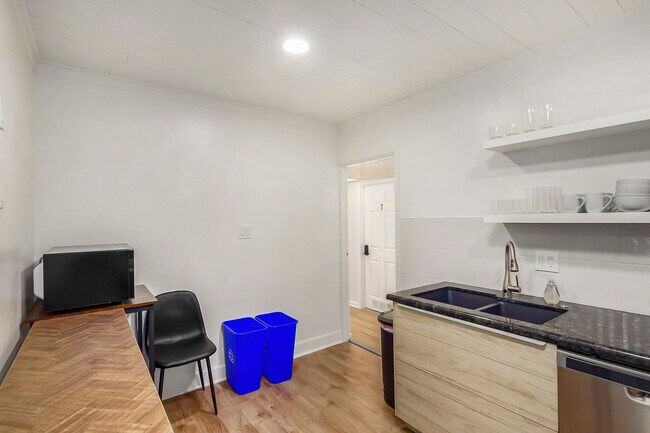 3832 N 8th Ave Phoenix, AZ 85013 photo 4