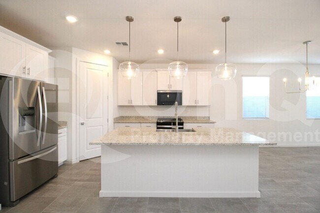39 S 176th Dr Goodyear, AZ 85338 photo 4