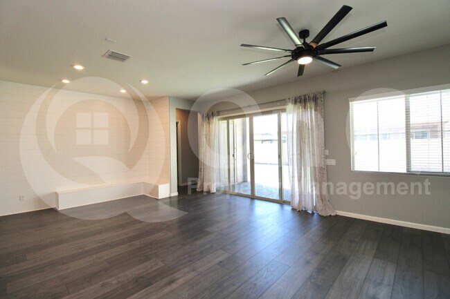 3867 E Honeysuckle Pl Chandler, AZ 85286 photo 5