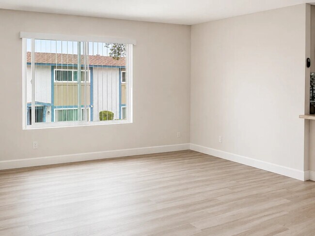 2330 Grove Ave San Diego, CA 92154 photo 5