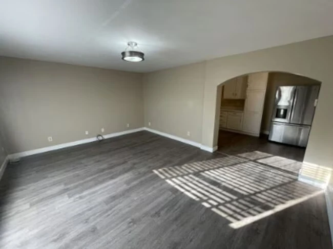 2145 Calle Serena San Diego, CA 92139 photo 2