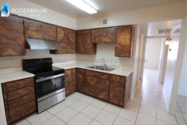 733 S Morris Mesa, AZ 85210 photo 2
