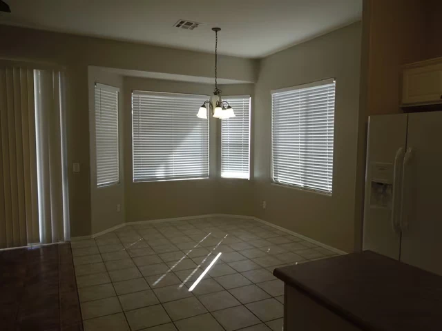 12717 W Earll Dr Avondale, AZ 85392 photo 3