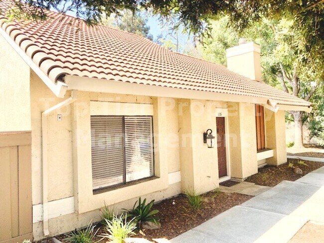 135 Northcreek Cir photo 3