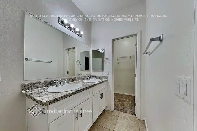 13177 W Calavar Rd Surprise, AZ 85379 photo 4