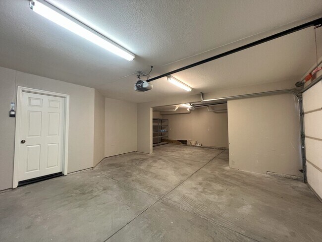 3967 Lamont St San Diego, CA 92109 photo 4