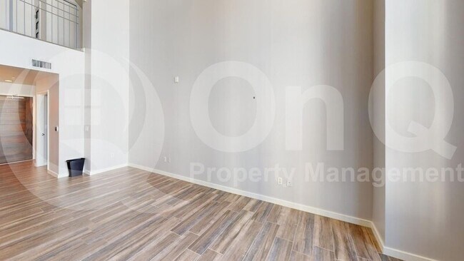 215 E McKinley St Phoenix, AZ 85004 photo 4