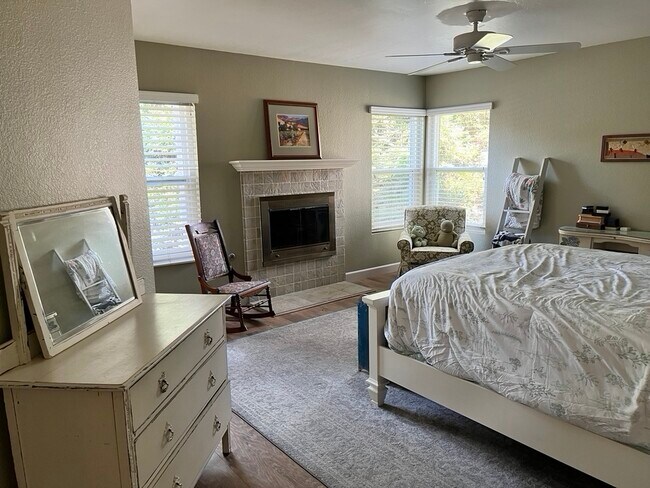 8374 Morning Mist Ct San Diego, CA 92119