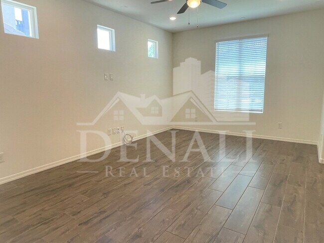 29400 N 122nd Glen Peoria, AZ 85383 photo 2