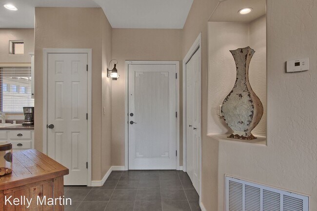 9100 E Raintree Dr Scottsdale, AZ 85260 photo 4