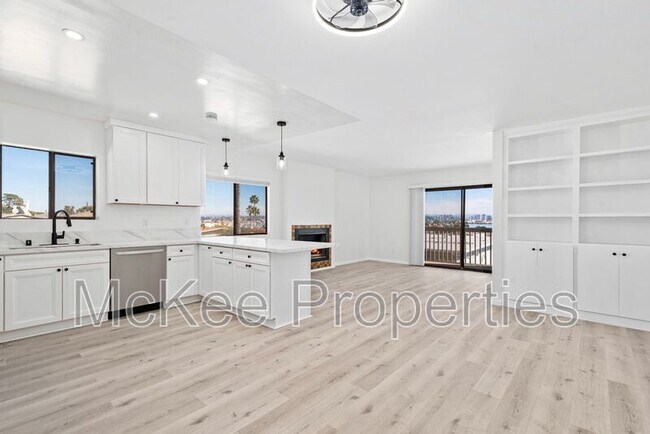 307 San Elijo St San Diego, CA 92106 photo 2