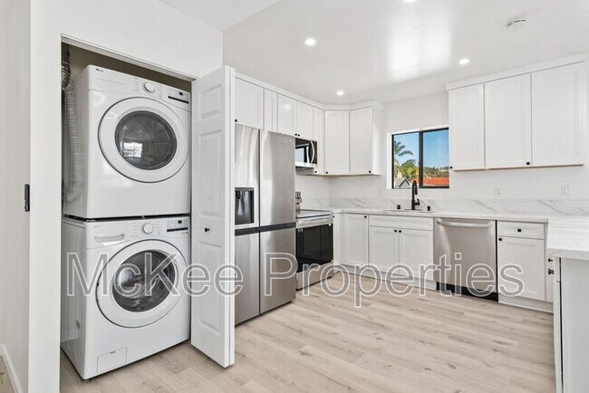 307 San Elijo St San Diego, CA 92106 photo 5