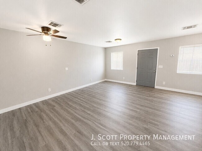 1753 E Harvard St Phoenix, AZ 85006 photo 3